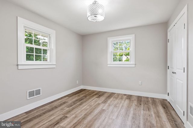 45 E 5TH ST, Florence, NJ 08518