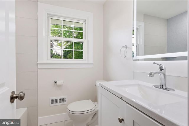 45 E 5TH ST, Florence, NJ 08518