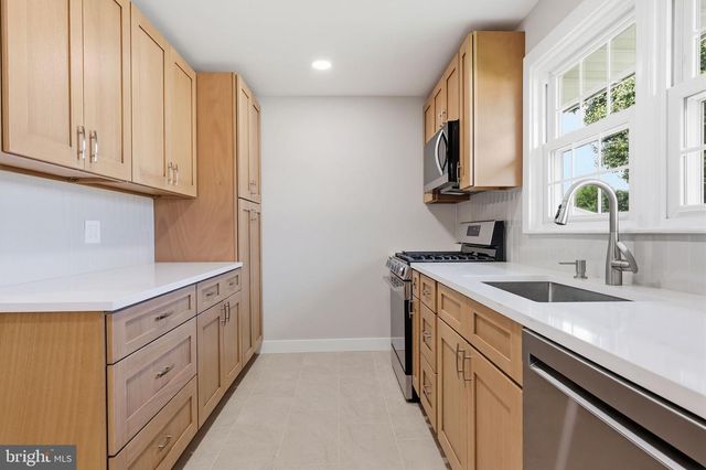 45 E 5TH ST, Florence, NJ 08518