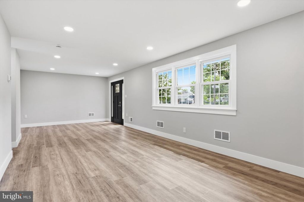45 E 5TH ST, FLORENCE, NJ 08518 — photo 3