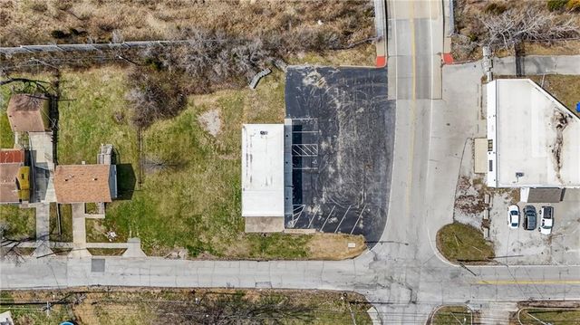 7315 Sni A Bar Road, Kansas City, MO 64129