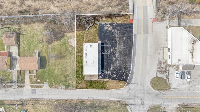 7315 Sni A Bar Road, Kansas City, MO 64129