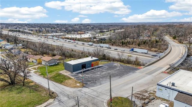 7315 Sni A Bar Road, Kansas City, MO 64129