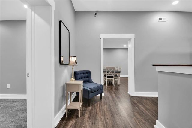 7315 Sni A Bar Road, Kansas City, MO 64129