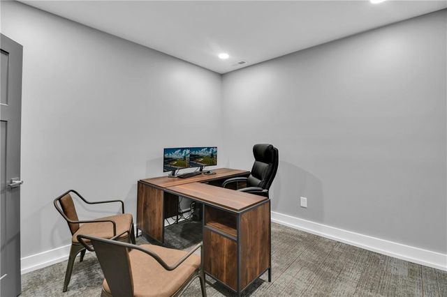 7315 Sni A Bar Road, Kansas City, MO 64129