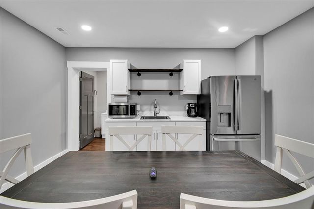 7315 Sni A Bar Road, Kansas City, MO 64129