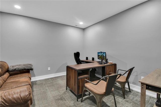 7315 Sni A Bar Road, Kansas City, MO 64129