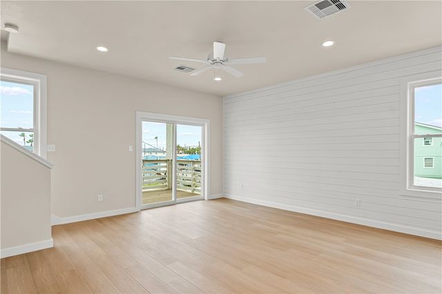 434 Oleander St 1, Port Aransas, TX 78373