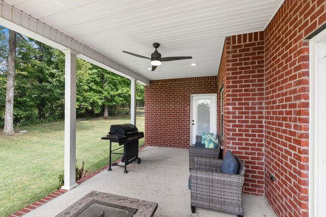 55 Mockingbird Ln, Hartsville, TN 37074