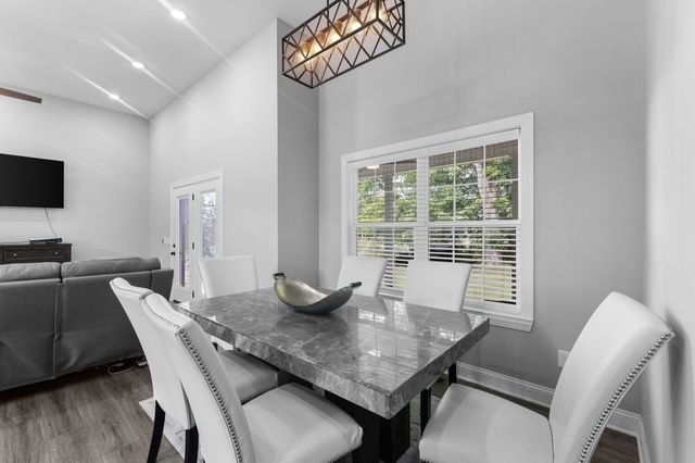 55 Mockingbird Ln, Hartsville, TN 37074