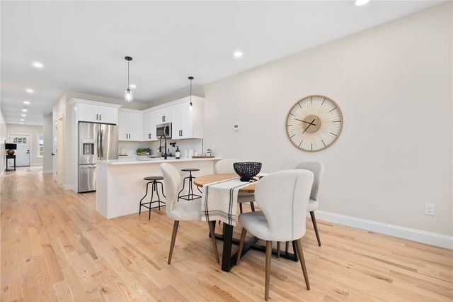 2907 Post Road 3, Warwick, RI 02886