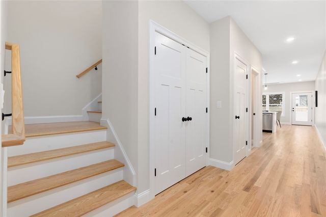 2907 Post Road 3, Warwick, RI 02886