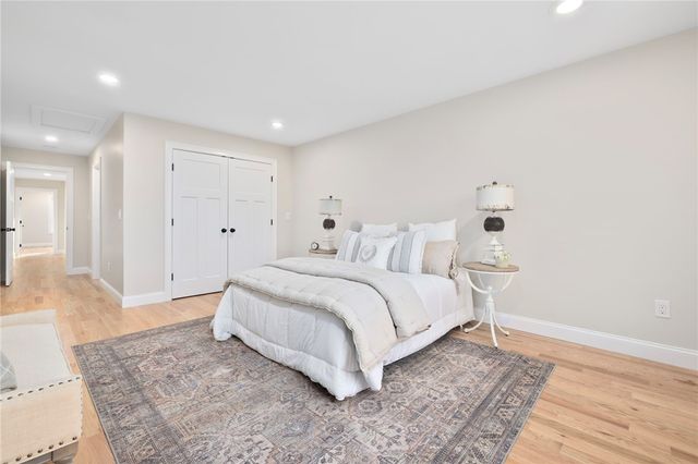 2907 Post Road 3, Warwick, RI 02886