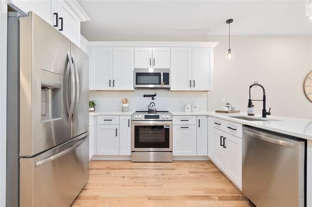 2907 Post Road 3, Warwick, RI 02886