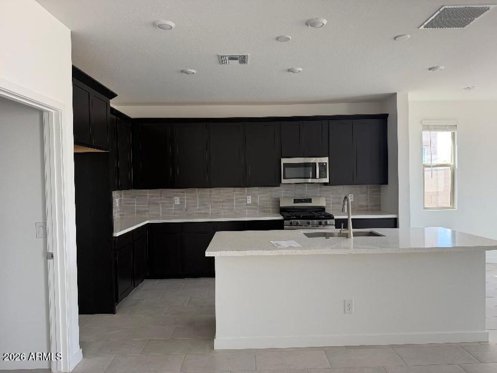18234 W Pioneer Street, Goodyear, AZ 85338 — photo 3