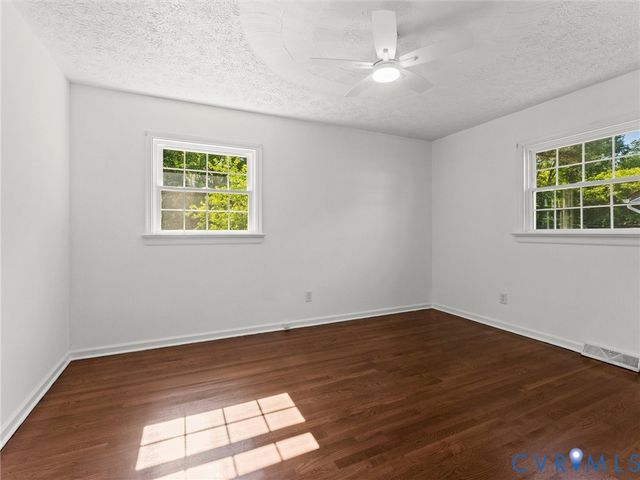 3025 Glenan Dr, Richmond, VA 23234