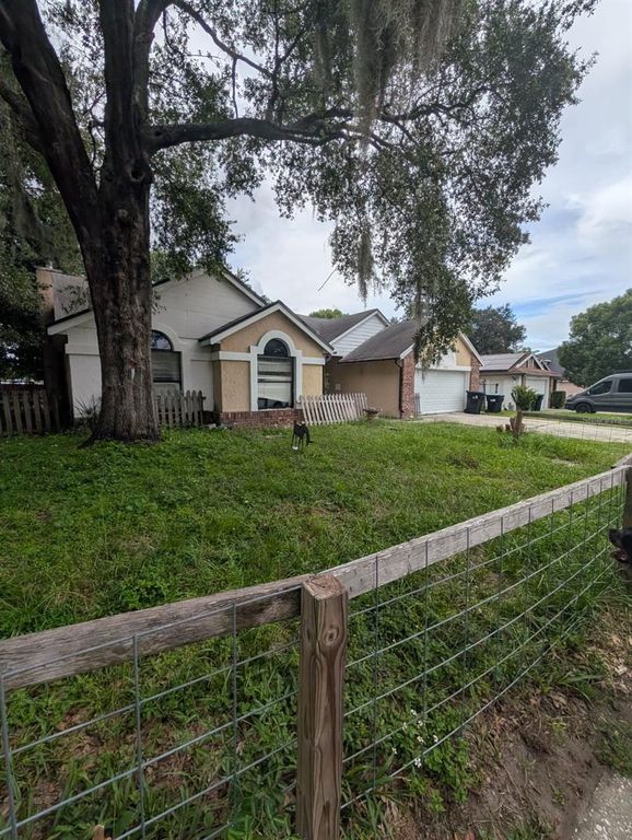 Image 21 of property listing at 3486 HILLMONT CIRCLE, Orlando, FL 32817