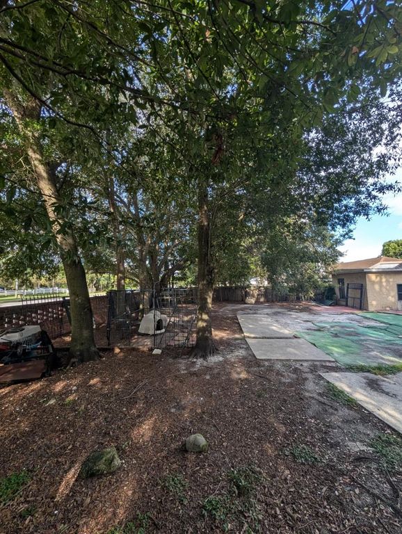 Image 24 of property listing at 3486 HILLMONT CIRCLE, Orlando, FL 32817
