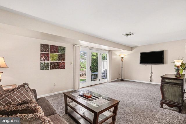 1822 CREEK VIEW DR, New Cumberland, PA 17070