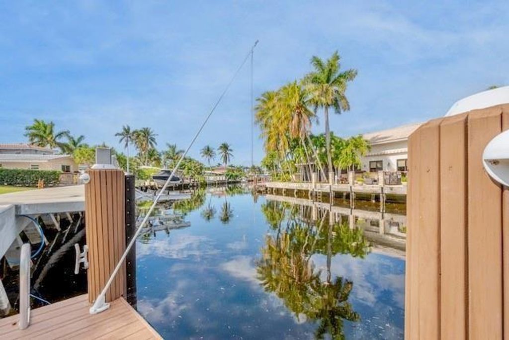 1131 SE 5th Avenue, Pompano Beach, FL 33060