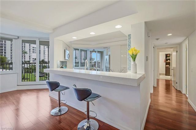 4041 Gulf Shore BLVD N 204, Naples, FL 34103