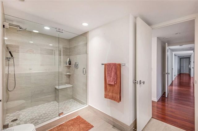 4041 Gulf Shore BLVD N 204, Naples, FL 34103