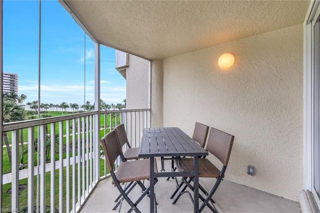4041 Gulf Shore BLVD N 204, Naples, FL 34103