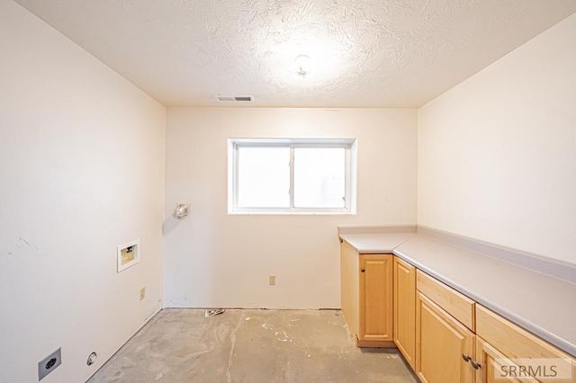 820 S Adam Lane, Idaho Falls, ID 83401