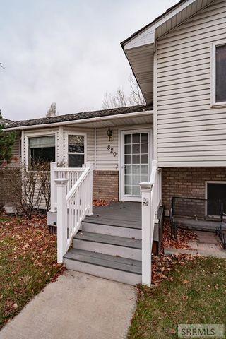 820 S Adam Lane, Idaho Falls, ID 83401