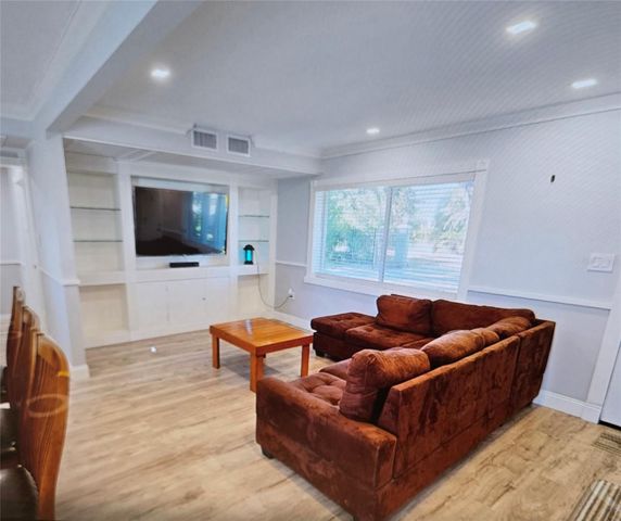 1112 SUNSET AVENUE, Nokomis, FL 34275