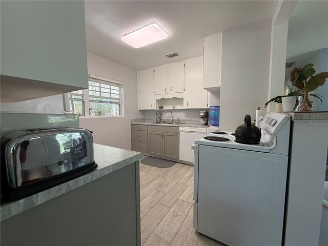 1005 WAYNESVILLE AVENUE, Lakeland, FL 33801