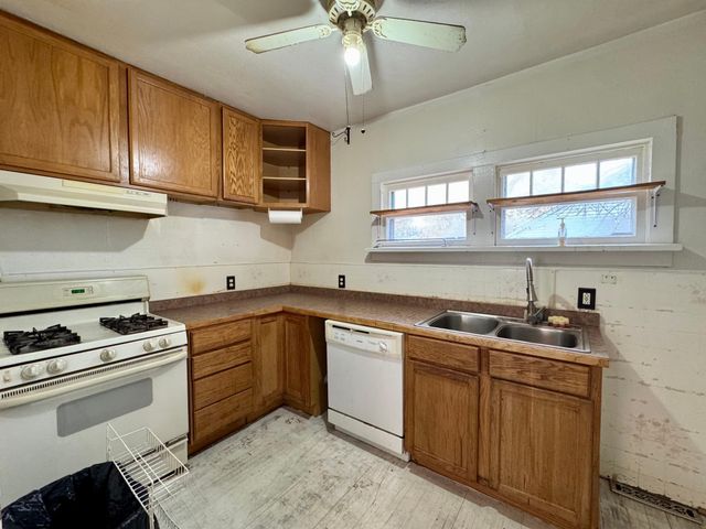 805 Aurdal Avenue, Fergus Falls, MN 56537