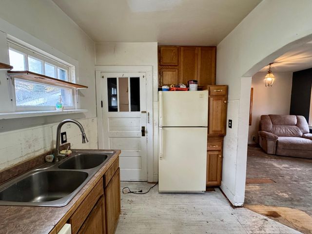 805 Aurdal Avenue, Fergus Falls, MN 56537