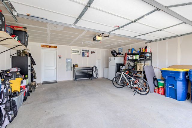 4591 SE Ember Lane, West Des Moines, IA 50265