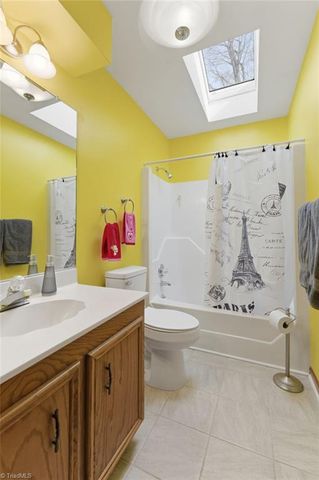 812 Wood Dale Drive, Kernersville, NC 27284