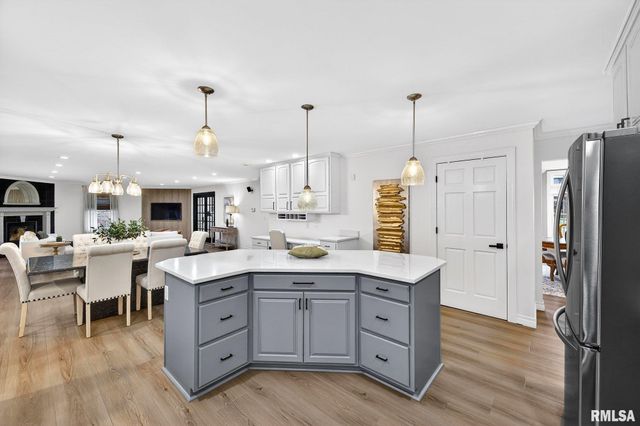 3113 W SUMMERBEND Court, Peoria, IL 61615