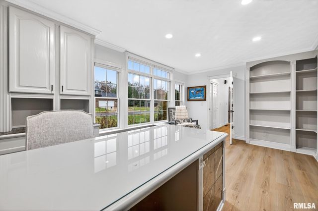 3113 W SUMMERBEND Court, Peoria, IL 61615