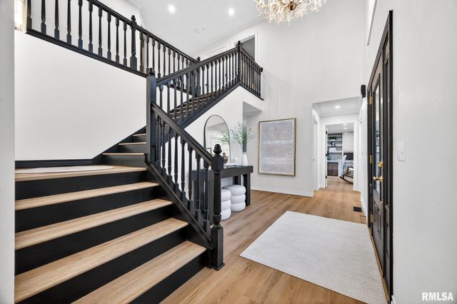 3113 W SUMMERBEND Court, Peoria, IL 61615