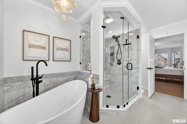 3113 W SUMMERBEND Court, Peoria, IL 61615