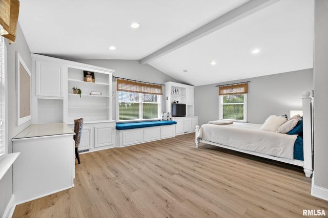 3113 W SUMMERBEND Court, Peoria, IL 61615