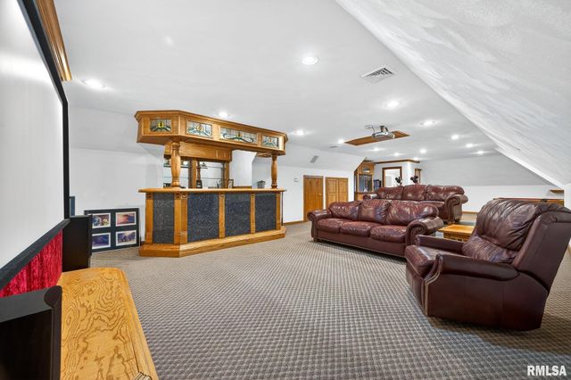 3113 W SUMMERBEND Court, Peoria, IL 61615