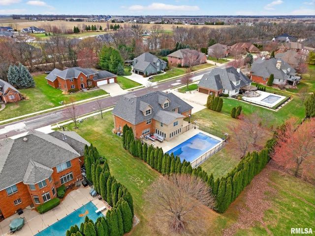 3113 W SUMMERBEND Court, Peoria, IL 61615