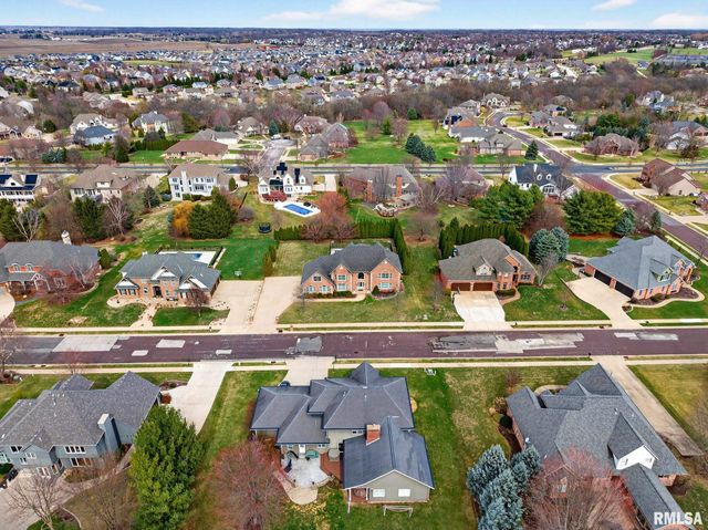 3113 W SUMMERBEND Court, Peoria, IL 61615