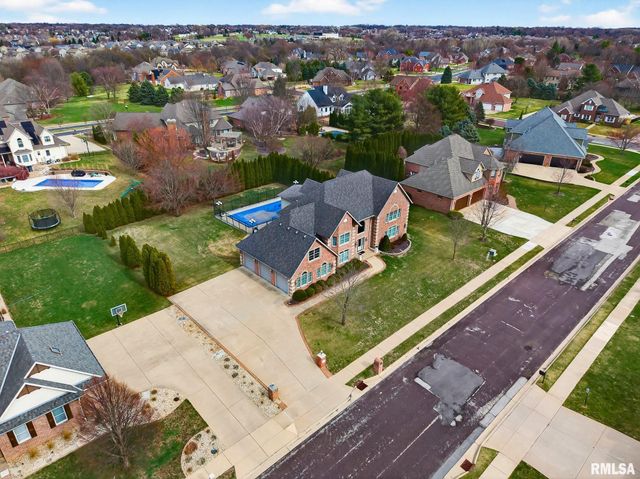 3113 W SUMMERBEND Court, Peoria, IL 61615