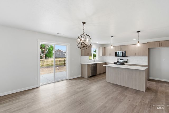 12829 Decatur St, Nampa, ID 83651