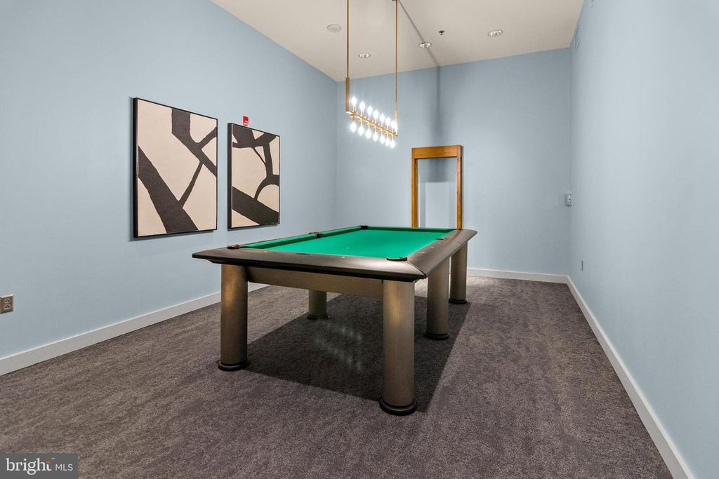 Image 22 of property listing at 5750 BOU AVE #1004, Rockville, MD 20852