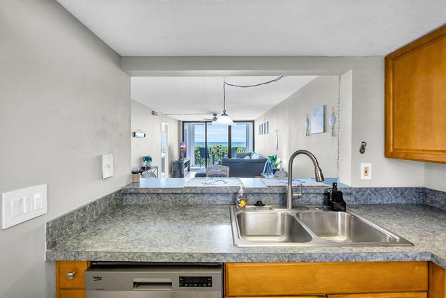 10102 S Ocean Drive 204a, Jensen Beach, FL 34957