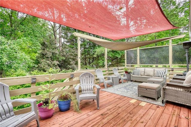 1248 Rockview Court, Loganville, GA 30052