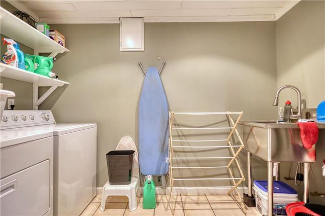 1248 Rockview Court, Loganville, GA 30052