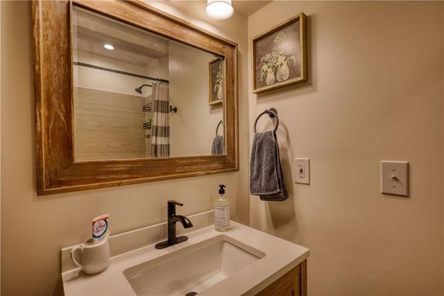 1248 Rockview Court, Loganville, GA 30052